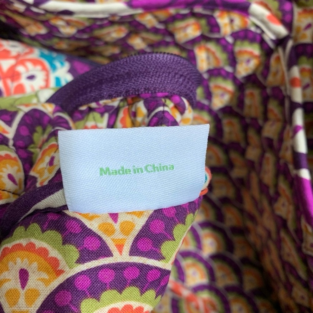 Vera Bradley Large Duffel Bag Women Large Purple Plum Crazy Quilted Paisley Trav - Picture 6 of 16